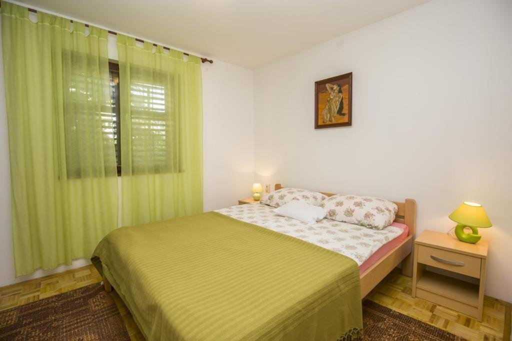 Apartman Laurus Malinska Exterior foto